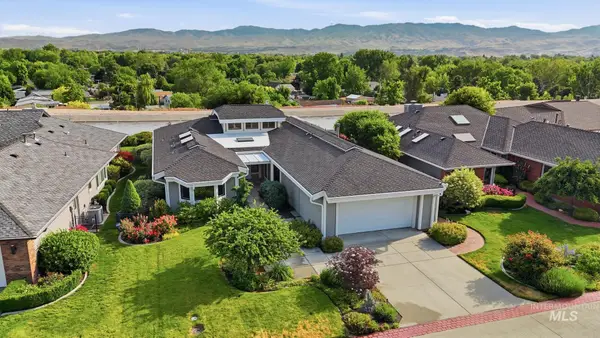 3172 Hillcrest Ln, Boise, ID 83705