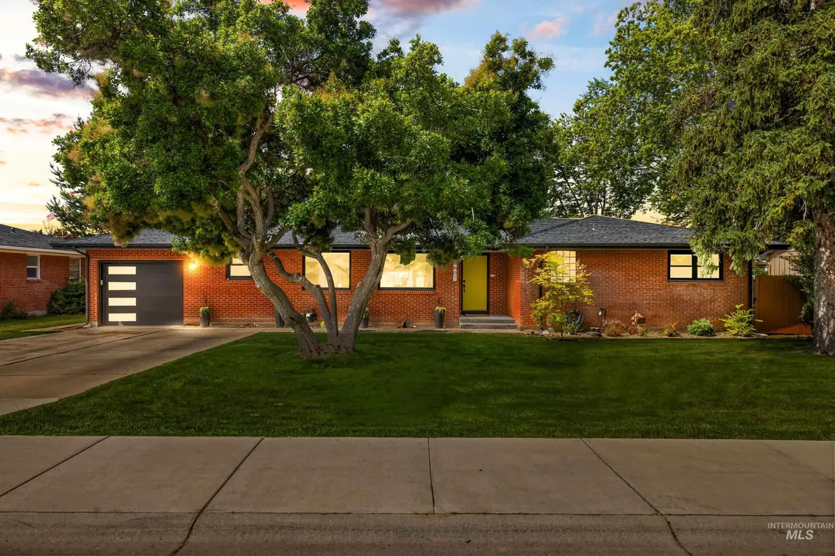 6607 W Fairfield Ave, Boise, ID 83709 - #1