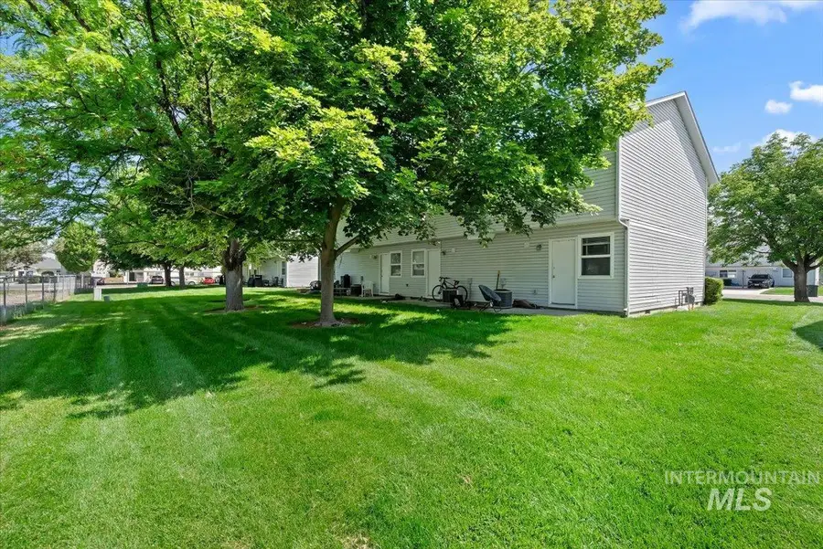 2073 N Woodford Ave, Meridian, ID 83646 - #3