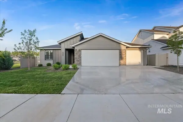 2900 N Misty Valley Ave, Kuna, ID 83634