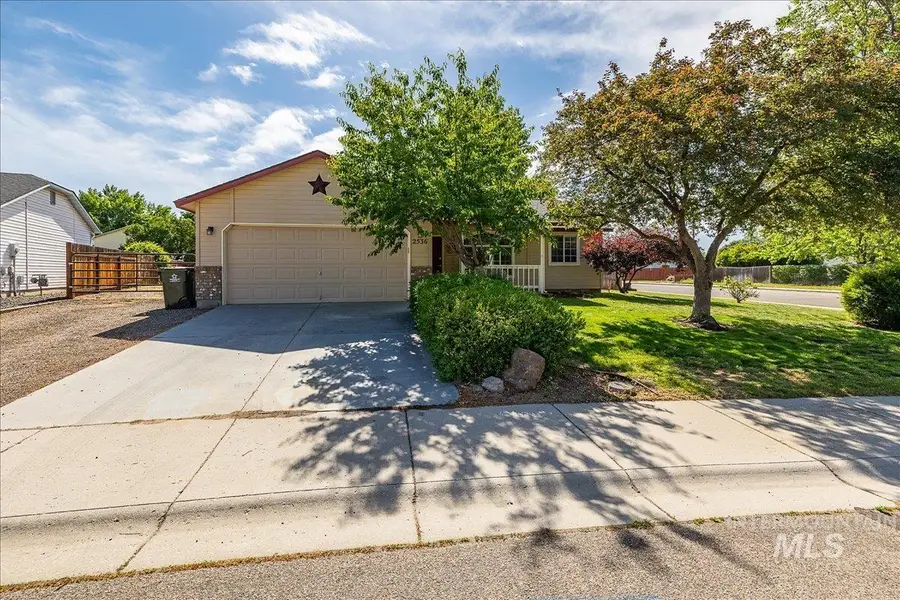 2536 N Tuscan Ave, Meridian, ID 83646 - #3