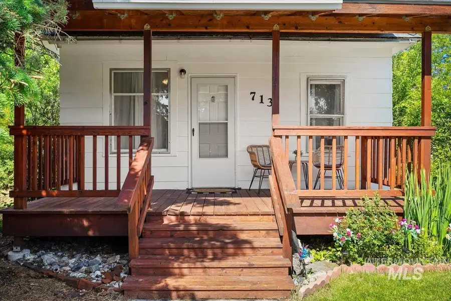 713 Montana St., Gooding, ID 83330 - #3