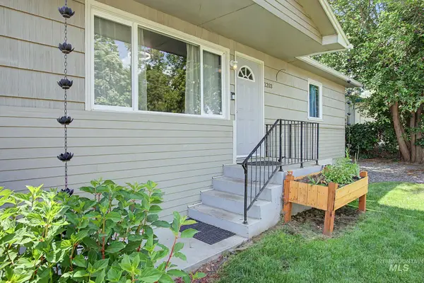 1203 20th Avenue, Clarkston, WA 99403