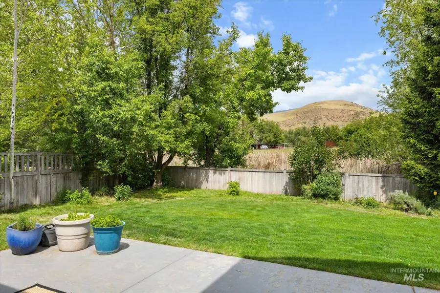 4970 W Parklane Dr, Boise, ID 83714 - #2