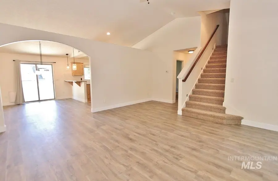 370 S Schober Loop, Nampa, ID 83686 - #2