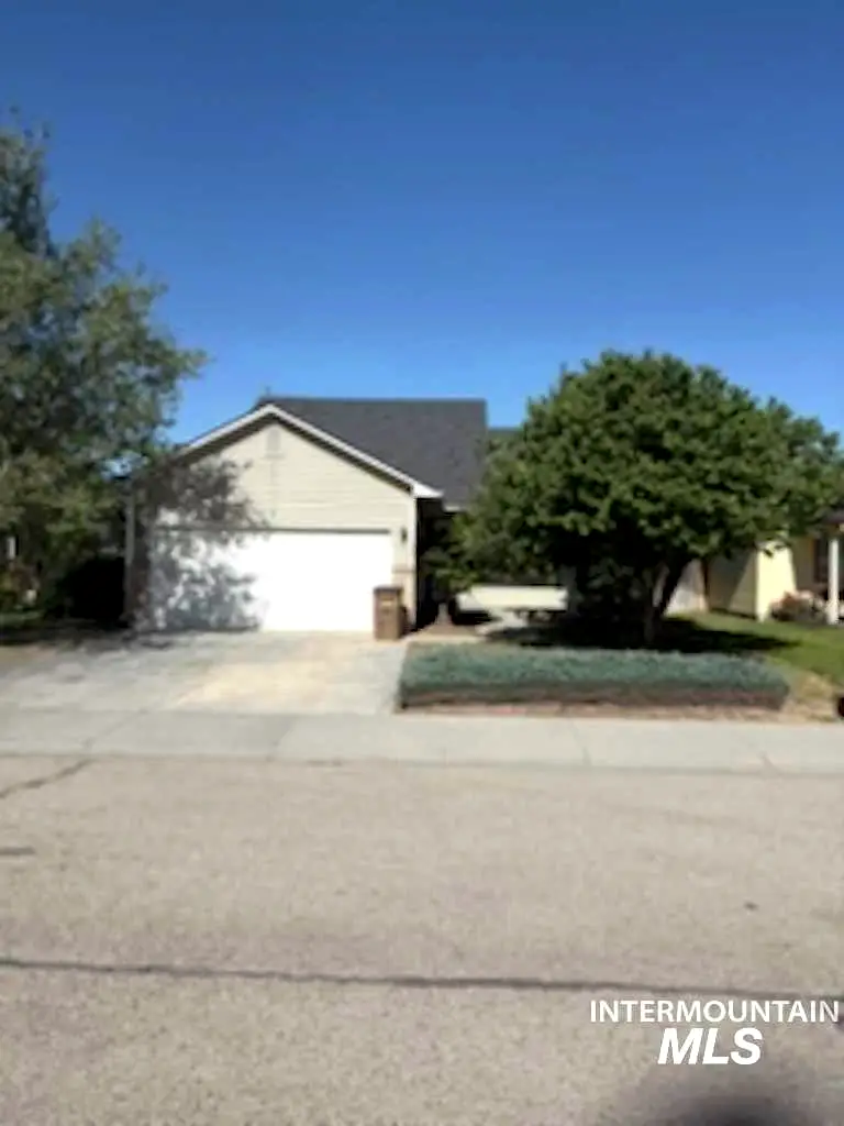 1027 S Cherokee, Emmett, ID 83617 - #1