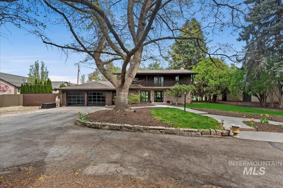 4708 W Hillcrest View Dr, Boise, ID 83705 - #1