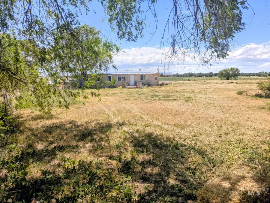 3110 E Hubbard Rd, Meridian, ID 83642 - #2