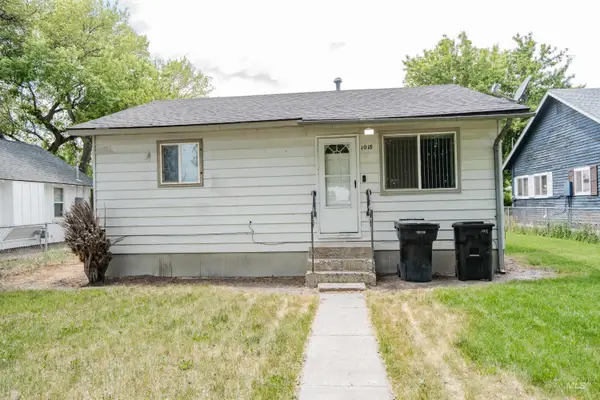 1018 Schodde Ave, Burley, ID 83318