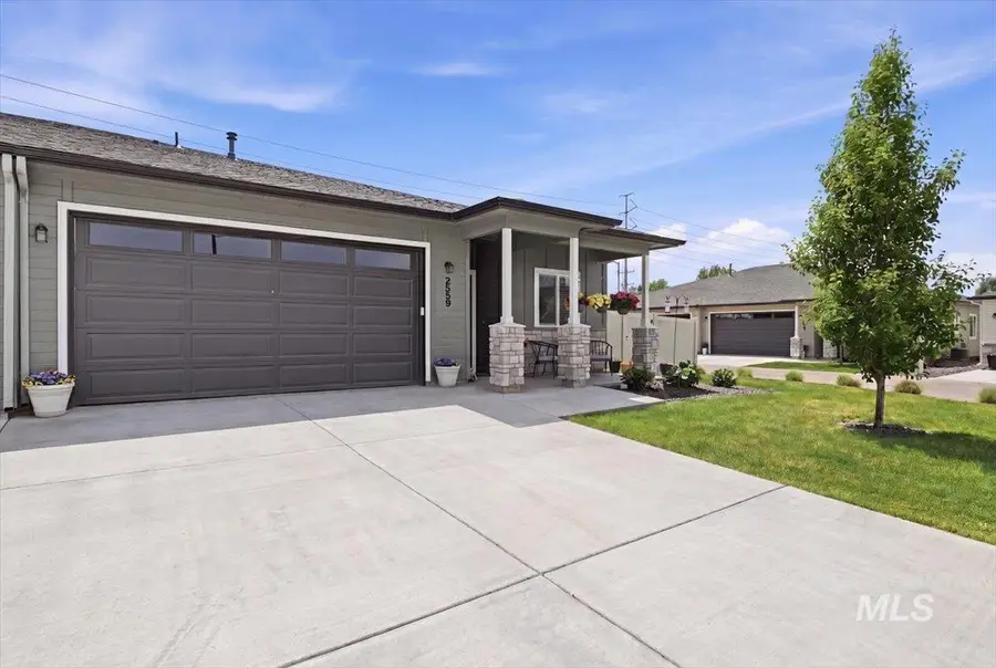 2559 W Sage Ridge Ln, Meridian, ID 83646 - #2
