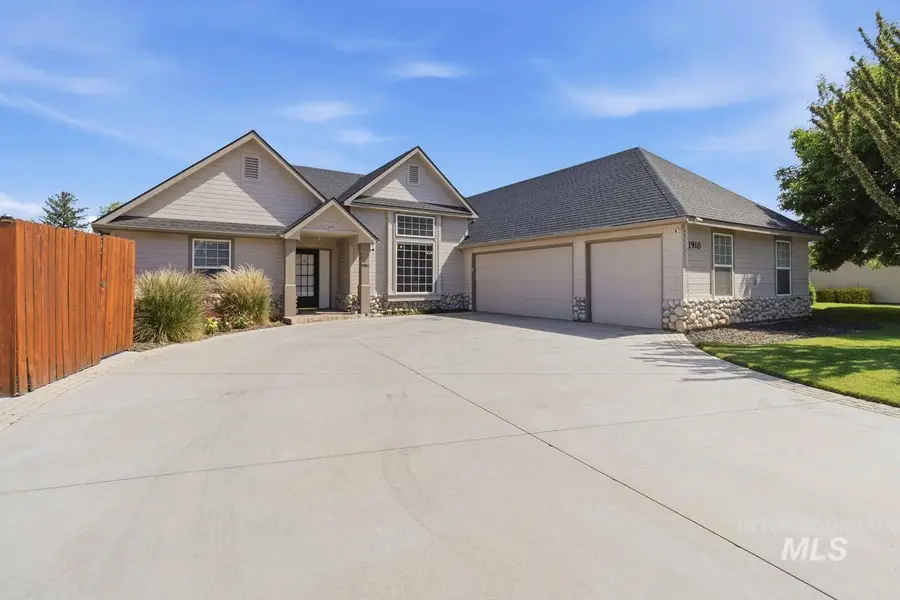1910 W Roberts Ave, Nampa, ID 83651 - #3