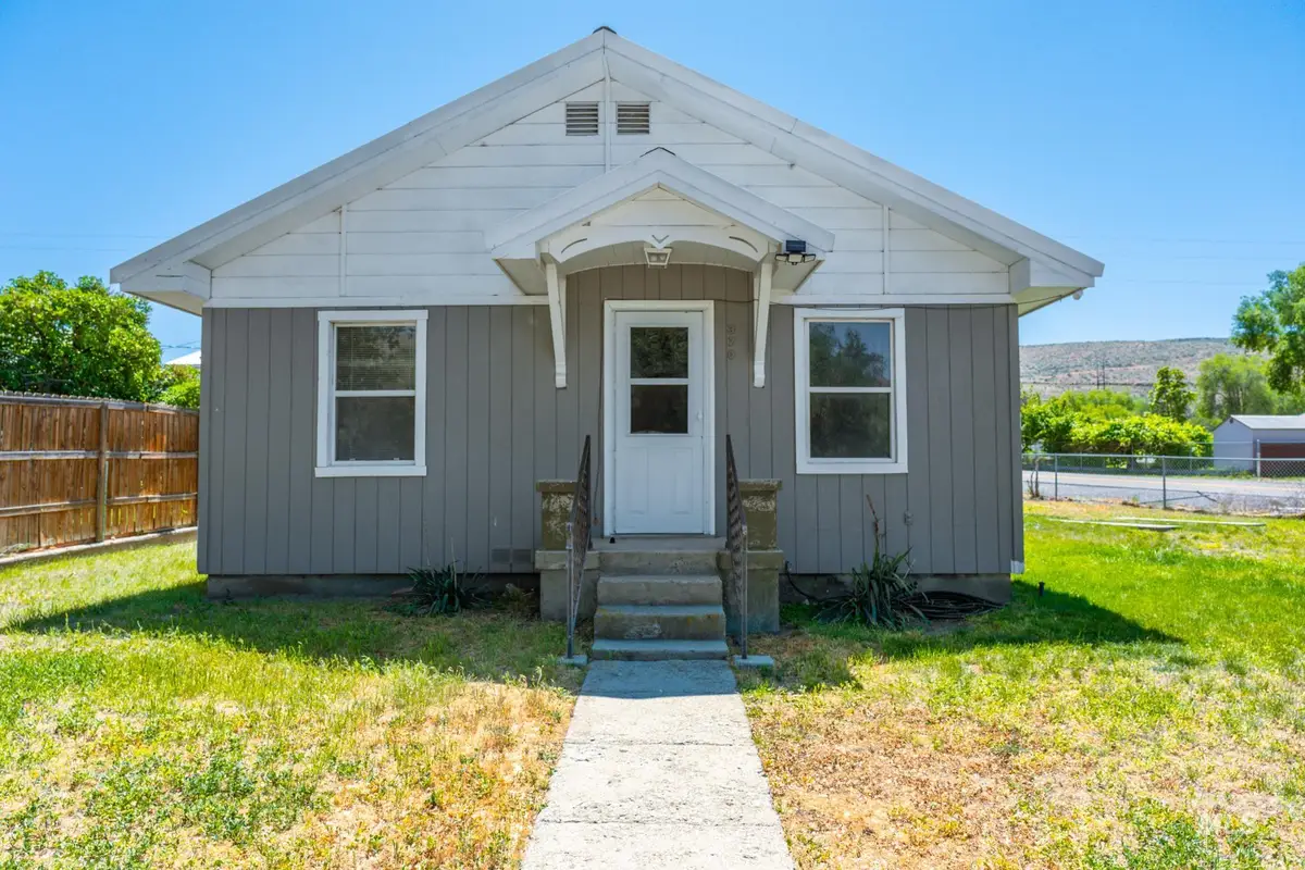 370 E Jefferson, Huntington, OR 97907 - #1