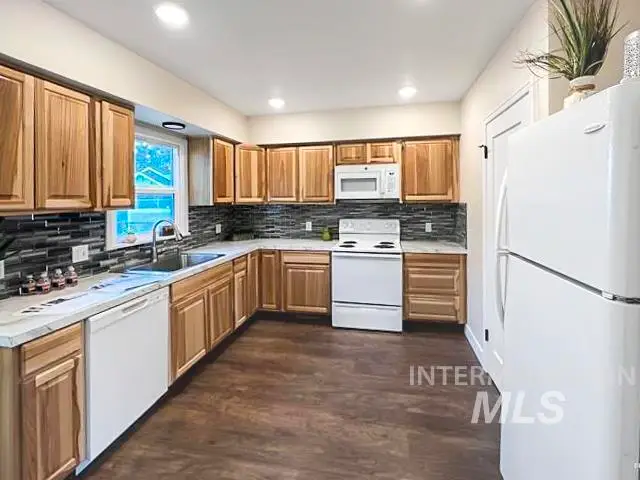 307 Elm St, Clarkston, WA 99403 - #3