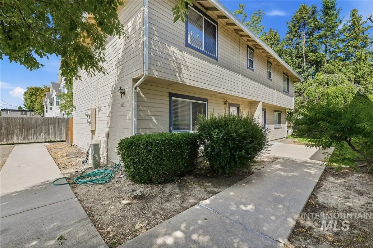 1009 N Stilson Rd, Boise, ID 83703 - #1
