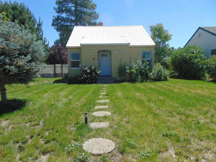 90 NW 5th Street, Ontario, OR 97918 - #2