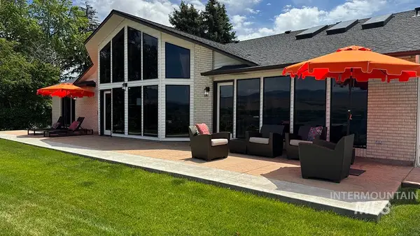 4242 N Mountain View Dr, Boise, ID 83704