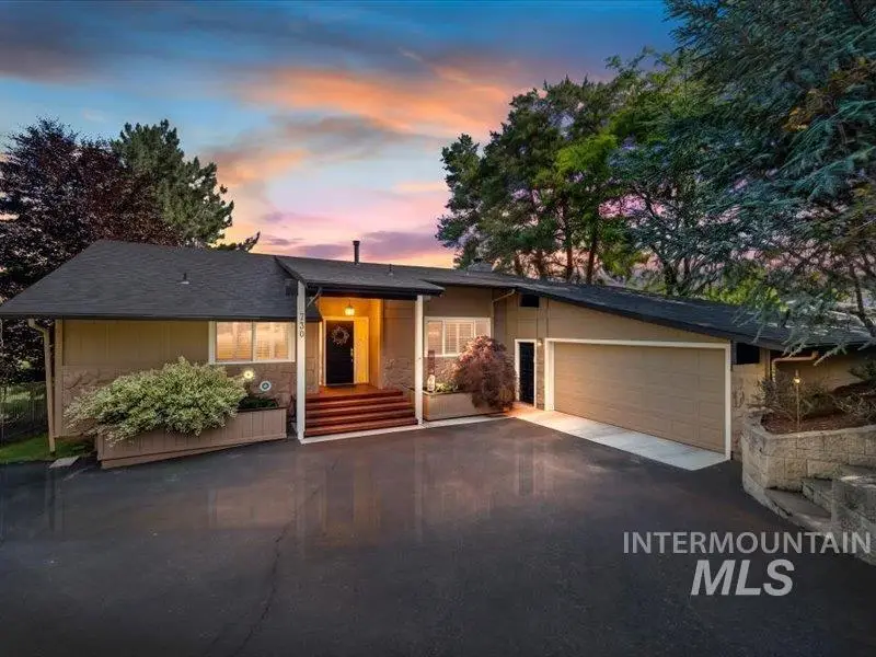 730 E Curling Dr, Boise, ID 83702 - #2