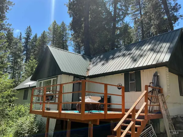 17 Summer Dr, Garden Valley, ID 83622