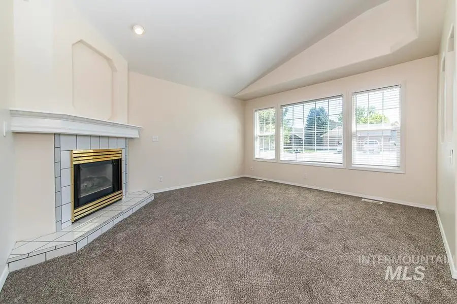 3009 N Big Rock Pl, Meridian, ID 83646 - #3