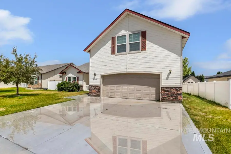 1036 Terra Ave, Twin Falls, ID 83301 - #2
