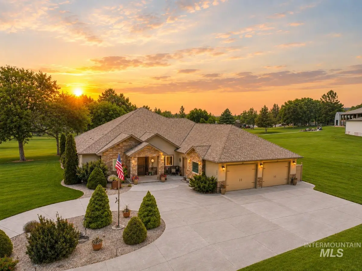 128 Riverside Ln., Buhl, ID 83316 - #1