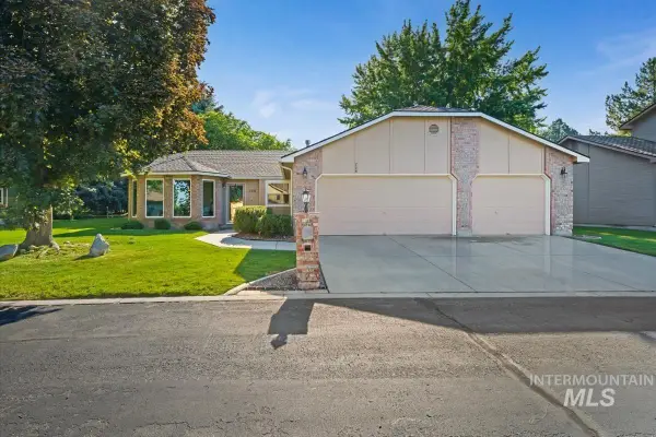 706 N Harvey Ln, Eagle, ID 83616