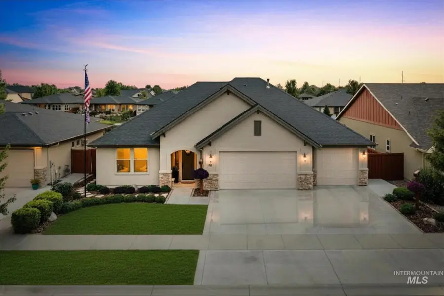 145 S Rivermist Ave, Star, ID 83669 - #3