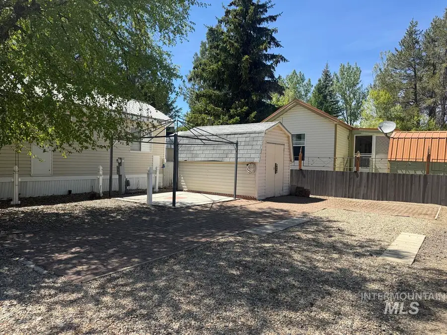 48 B Street, Cascade, ID 83611 - #3