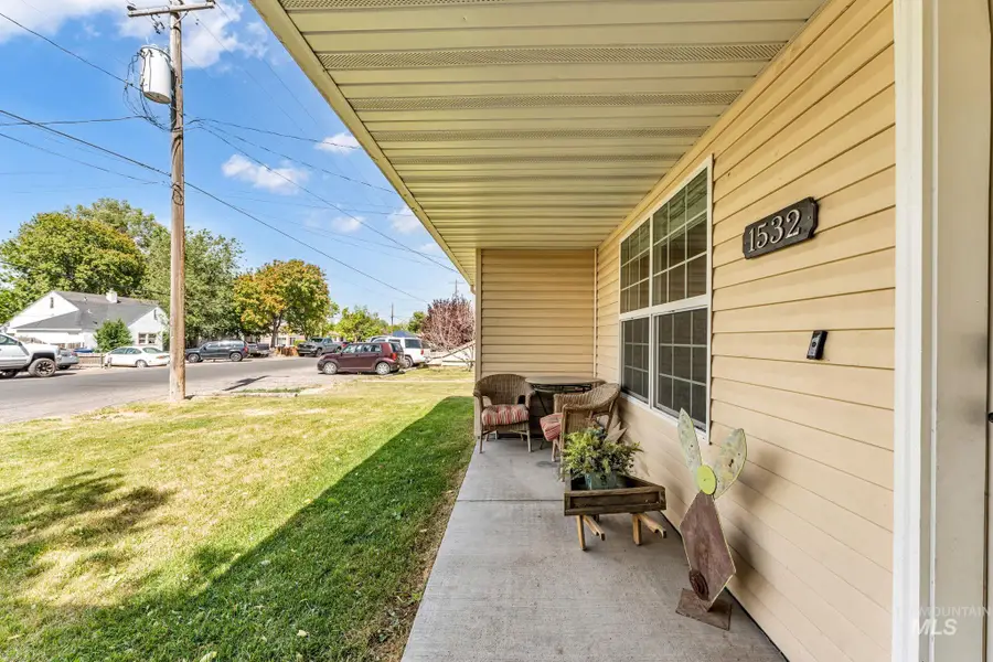 1532 E 3rd Ave, Twin Falls, ID 83301 - #3