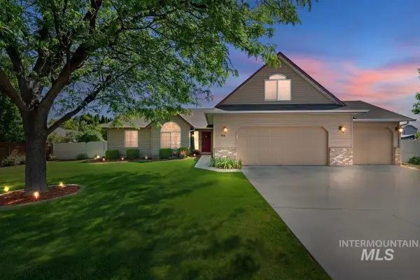 54 N Poplar Forest Place, Nampa, ID 83651