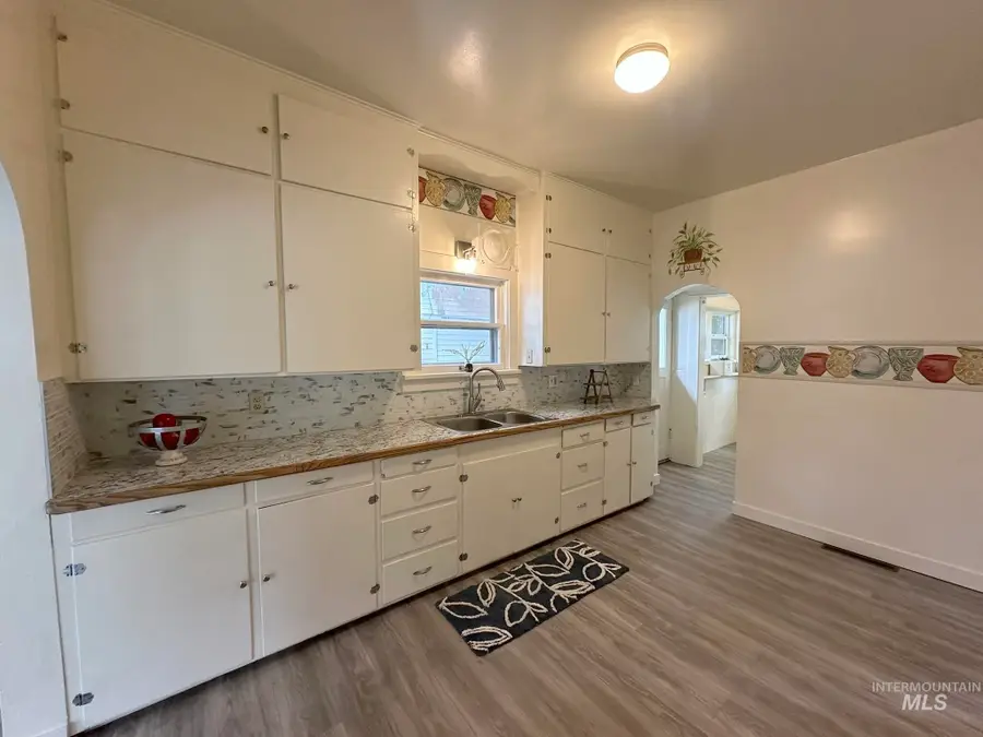 245 W Court, Weiser, ID 83672 - #3