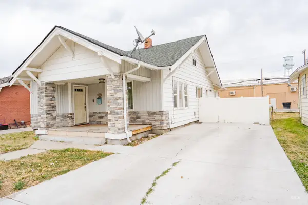 1543 Oakley Ave, Burley, ID 83318