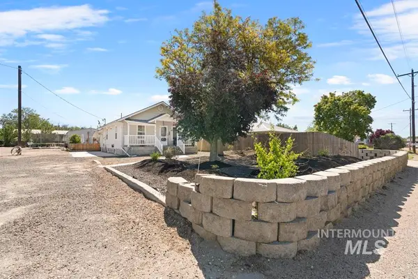 508 S Whitley, Fruitland, ID 83619