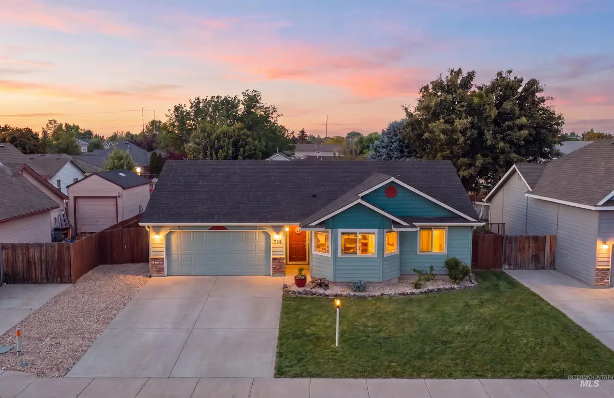 738 W Mariah Ave, Nampa, ID 83686 - #1