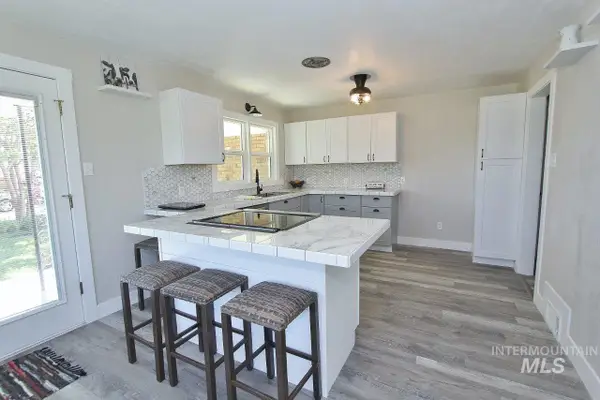 520 E Logan, Caldwell, ID 83605