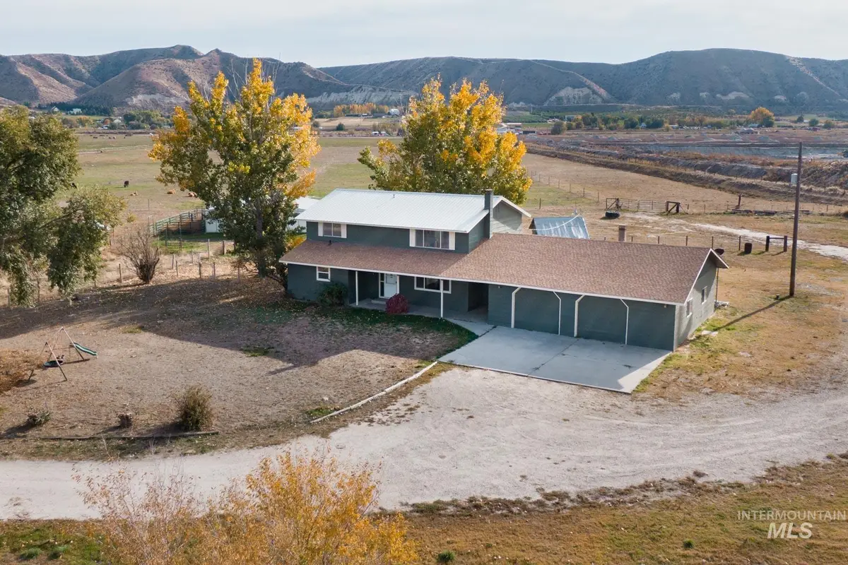 1823 W Sales Yard Rd, Emmett, ID 83617 - #1