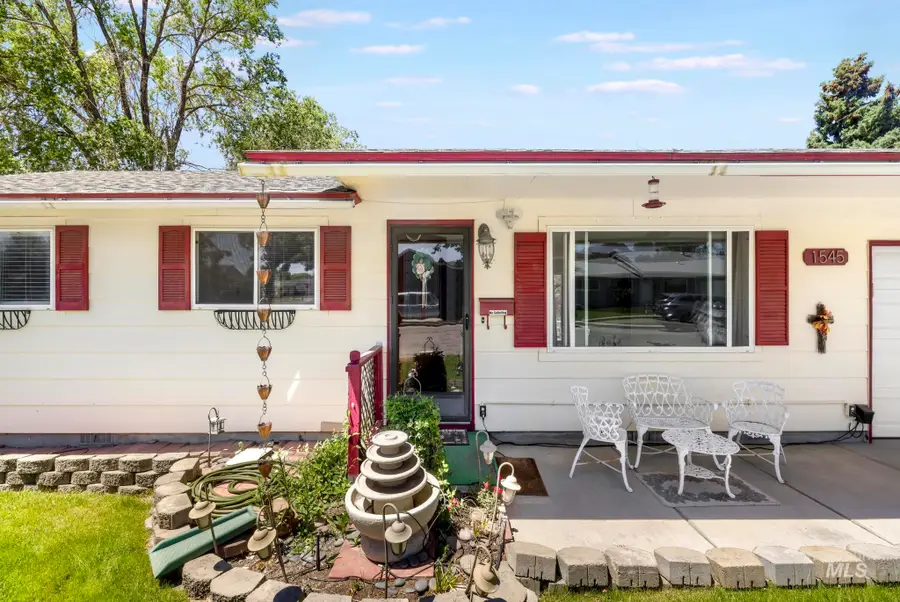 1545 N 14th E, Mountain Home, ID 83647 - #2