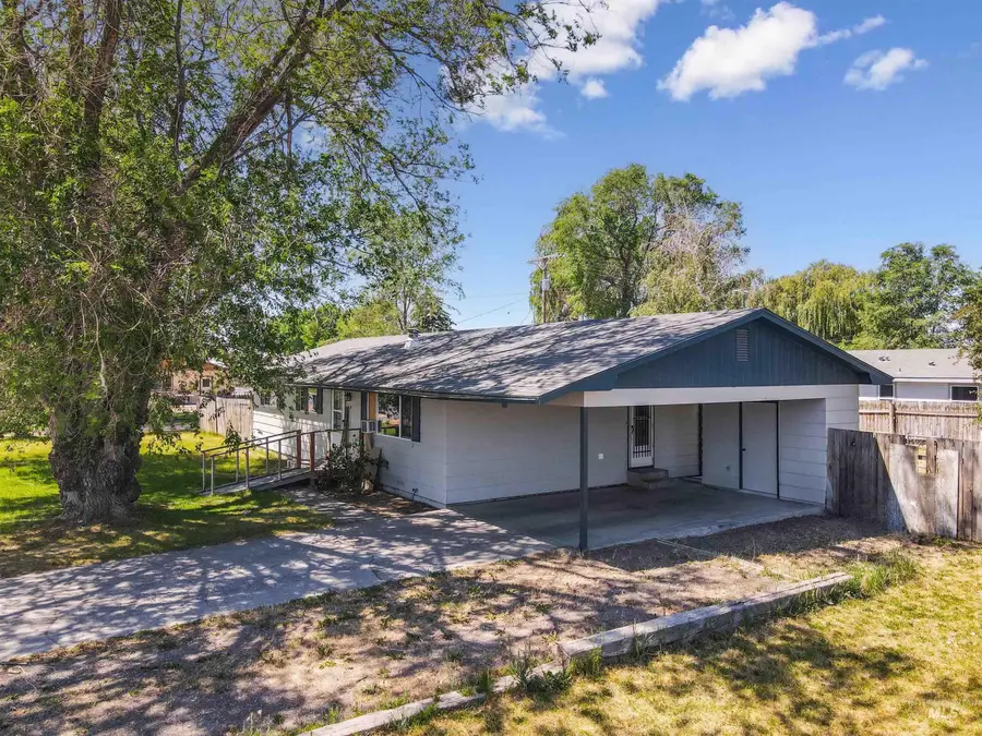 110 N 6th St East, Paul, ID 83347 - #2