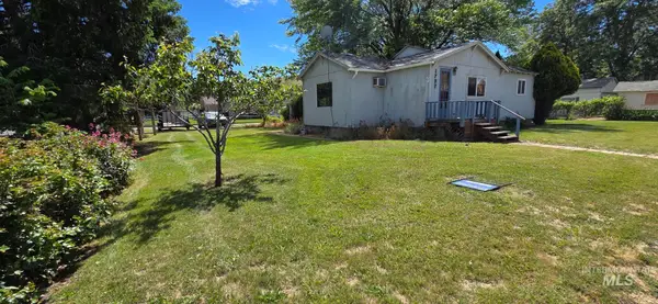 1792 Columbia St, Pomeroy, WA 99347