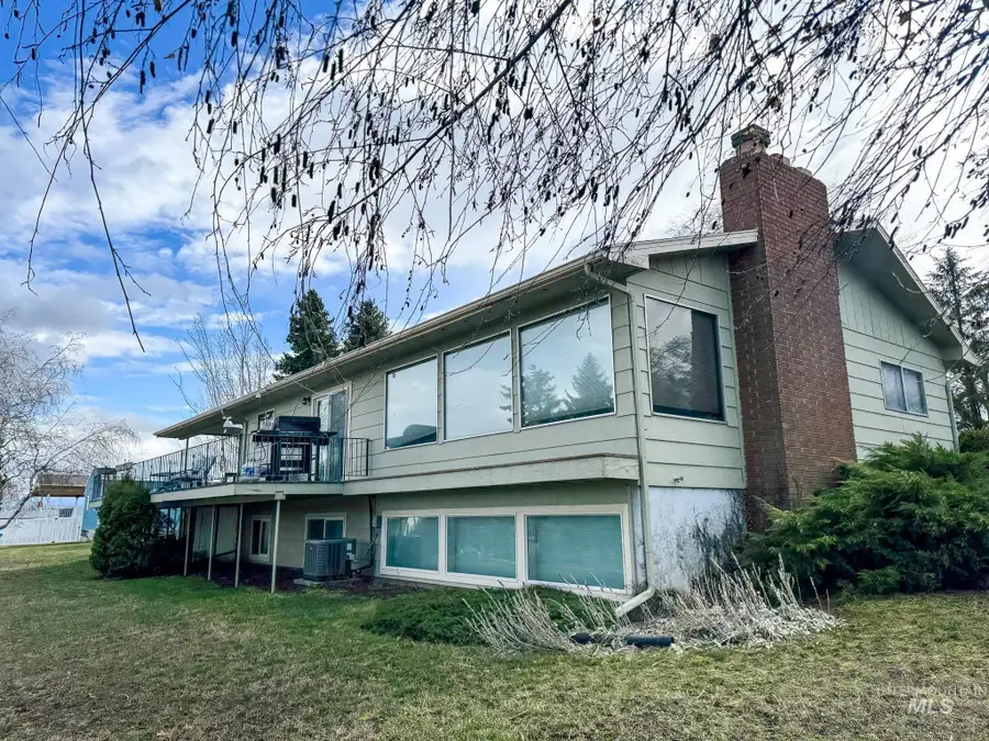 703 College St, Colton, WA 99113 - #3