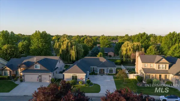 611 E Halpin Drive, Meridian, ID 83646