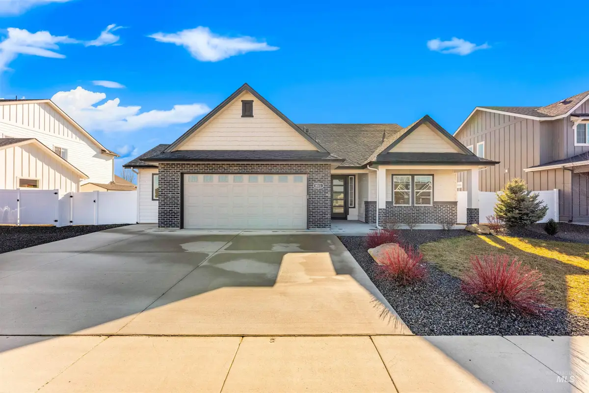 8023 Tandy Cove St, Middleton, ID 83644 - #1