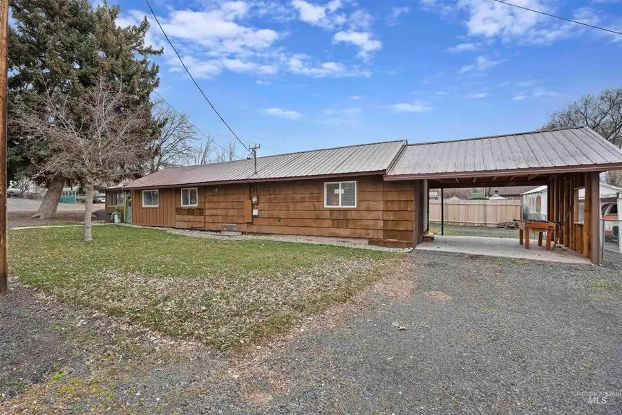 370 Orchard Street East, Hagerman, ID 83332 - #3