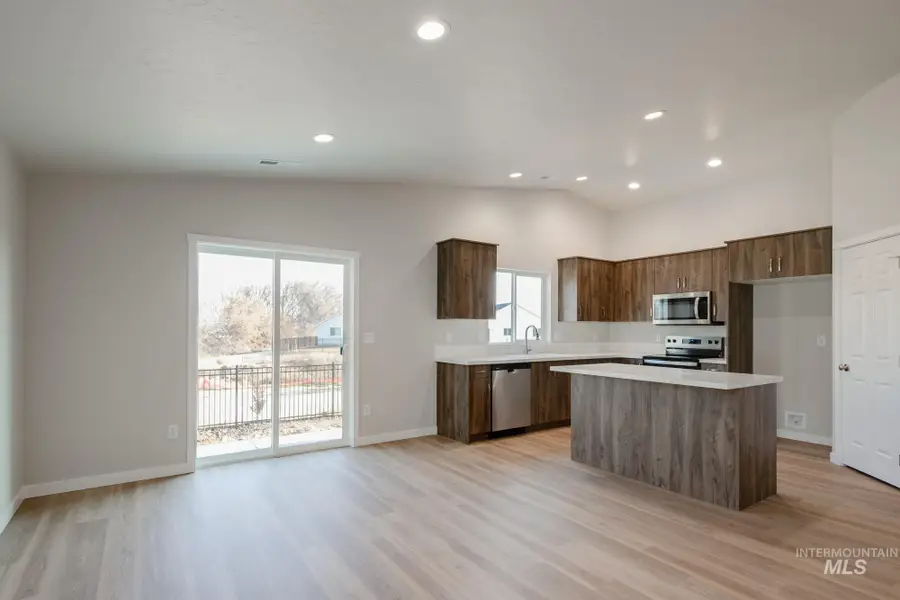 110 Golinda Ave, Caldwell, ID 83605 - #3