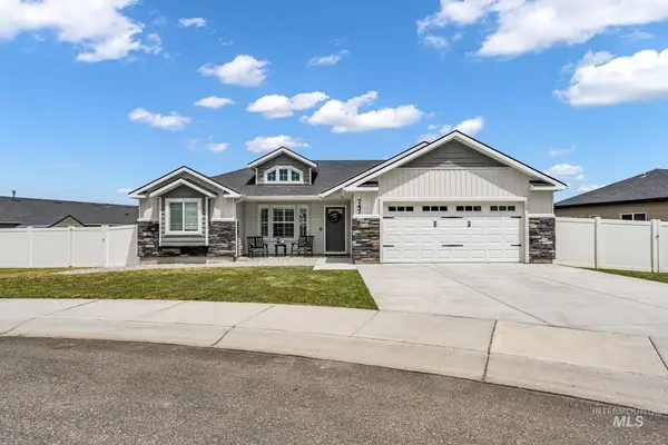 747 Kanner Ct, Twin Falls, ID 83301