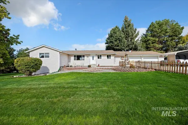 982 A E 2700 S, Hagerman, ID 83332