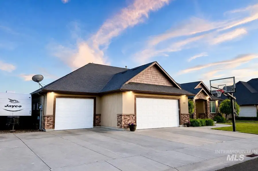1057 Oakwood Ave., Burley, ID 83318 - #3