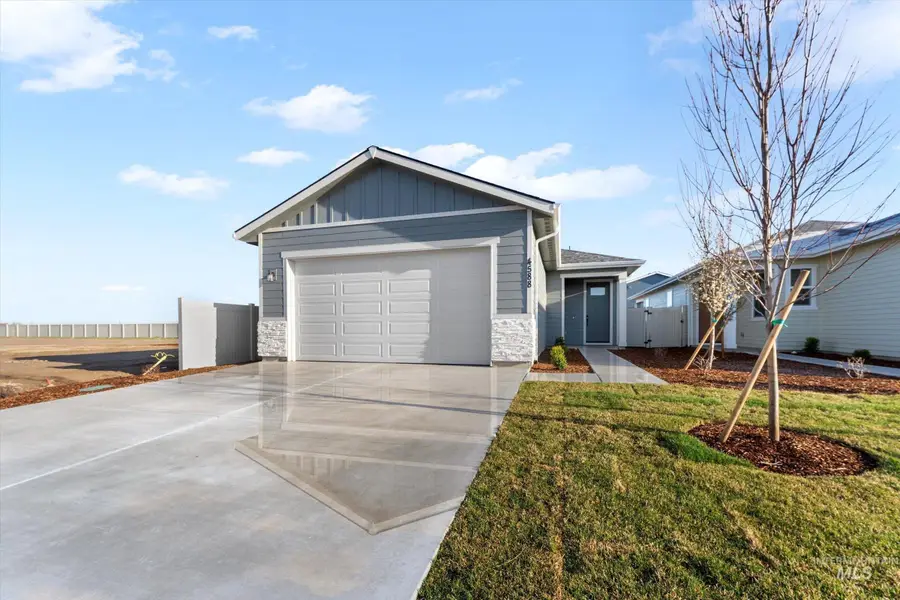 4614 W Quarterhorse Dr, Meridian, ID 83642 - #2
