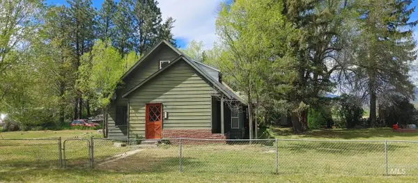 227 Alturas Ave, Fairfield, ID 83327
