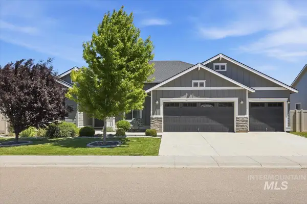 1111 Fishertown Ave, Caldwell, ID 83605